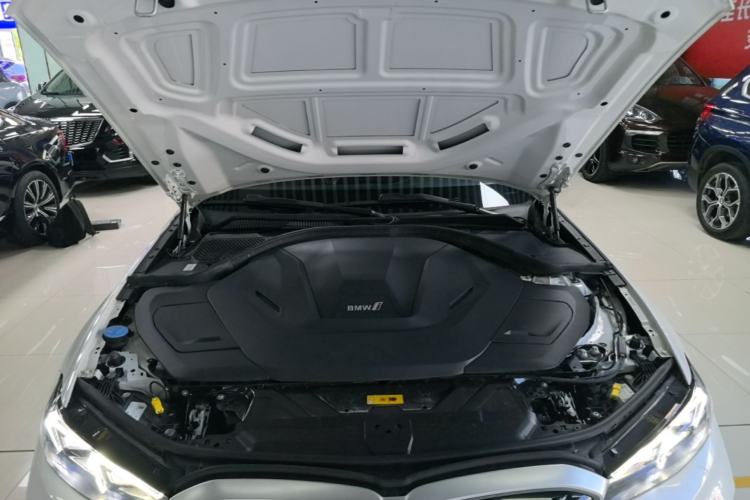 Used BMW i3 2024 eDrive 35 L Engine Bay