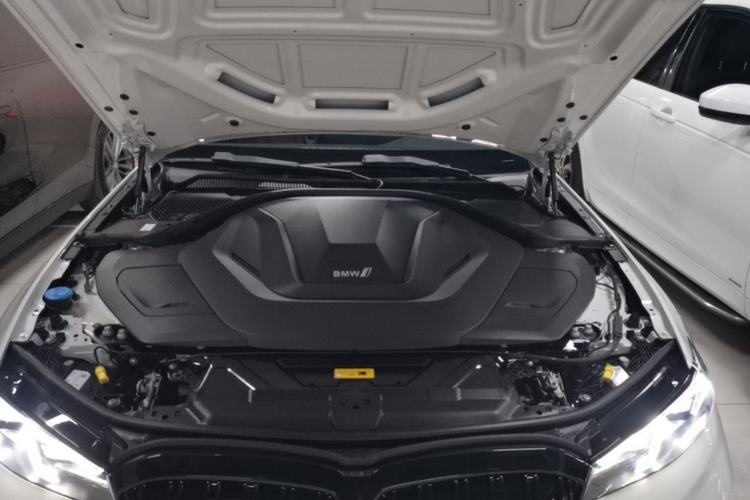 Used BMW i3 2024 eDrive 35 L Engine Bay