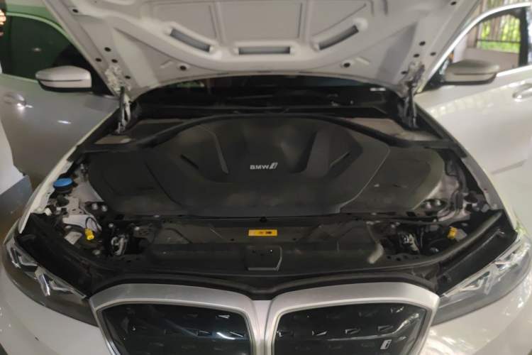 Used BMW i3 2024 eDrive 35 L Engine Bay