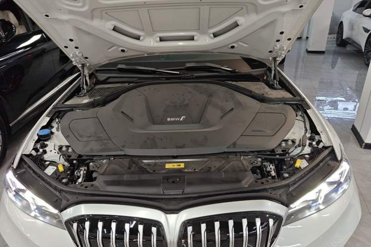 Used BMW i3 2024 eDrive 35 L Engine Bay