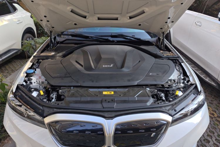 Used BMW i3 2024 eDrive 35 L Engine Bay