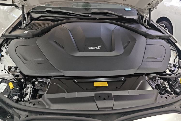 Used BMW i3 2024 eDrive 35 L Engine Bay