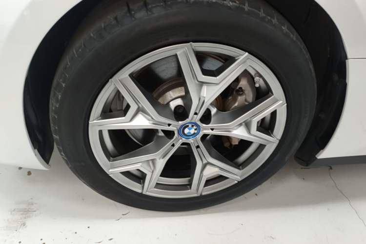Used BMW i3 2024 eDrive 35 L Exterior 1