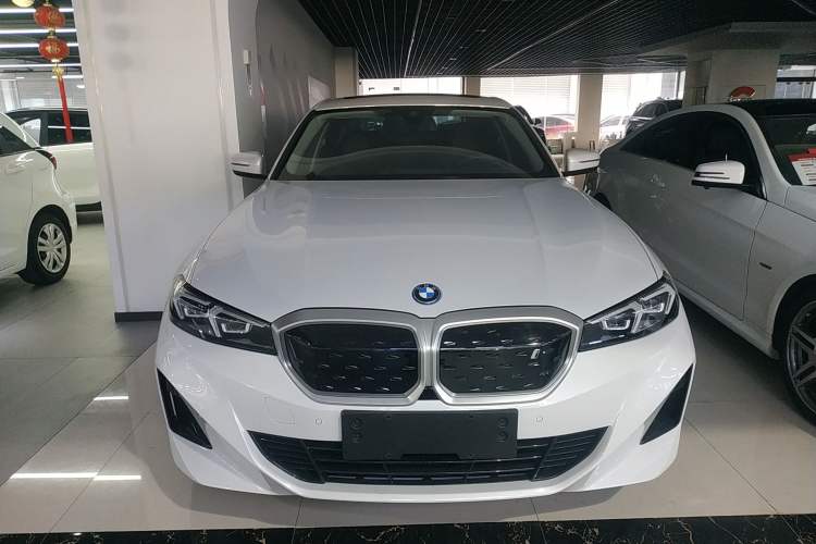 Used BMW i3 2024 eDrive 35 L Exterior 1
