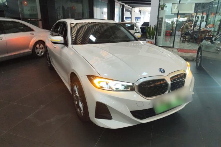 Used BMW i3 2024 eDrive 35 L Exterior 1