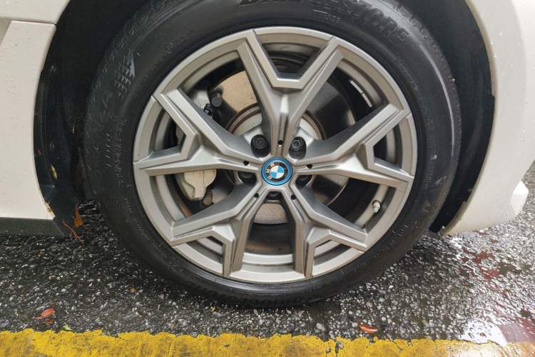 Used BMW i3 2024 eDrive 35 L Exterior 2
