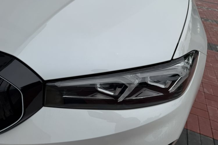 Used BMW i3 2024 eDrive 35 L Exterior 2