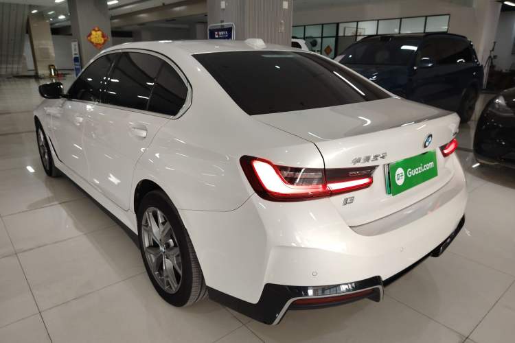 Used BMW i3 2024 eDrive 35 L Exterior 2