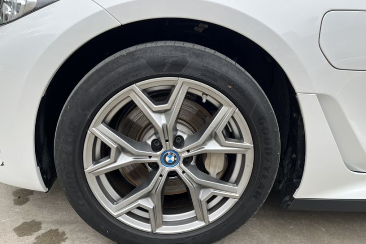 Used BMW i3 2024 eDrive 35 L Exterior 2
