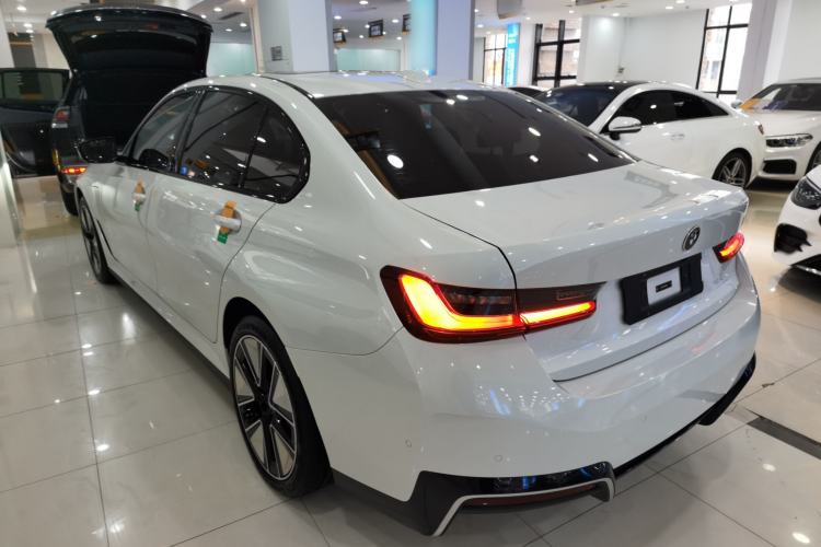 Used BMW i3 2024 eDrive 40 L Midnight Sports Package Exterior 2