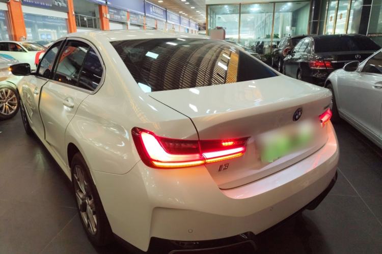 Used BMW i3 2024 eDrive 35 L Exterior 2