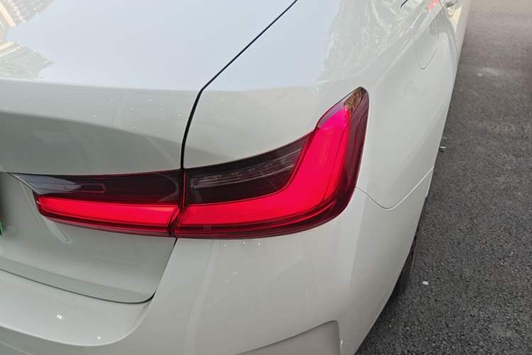Used BMW i3 2024 eDrive 40 L Midnight Edition Exterior 3