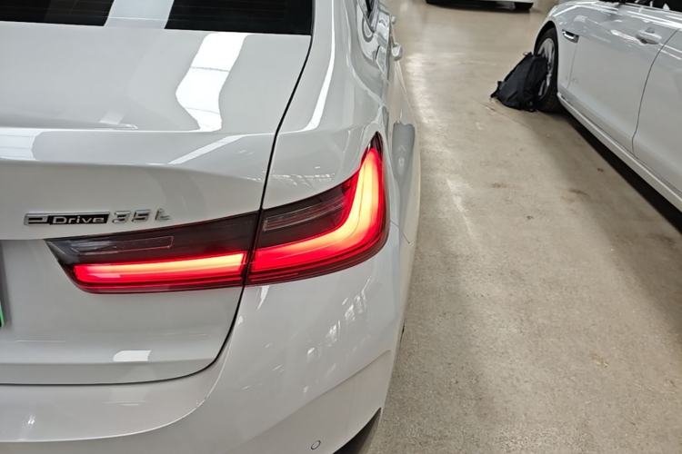 Used BMW i3 2024 eDrive 35 L Exterior 3