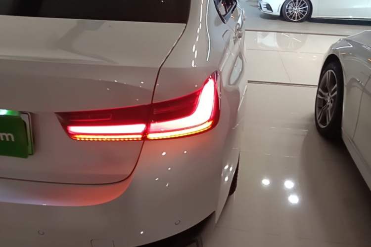 Used BMW i3 2024 eDrive 35 L Exterior 3