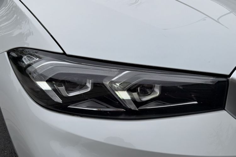 Used BMW i3 2024 eDrive 35 L Exterior 4
