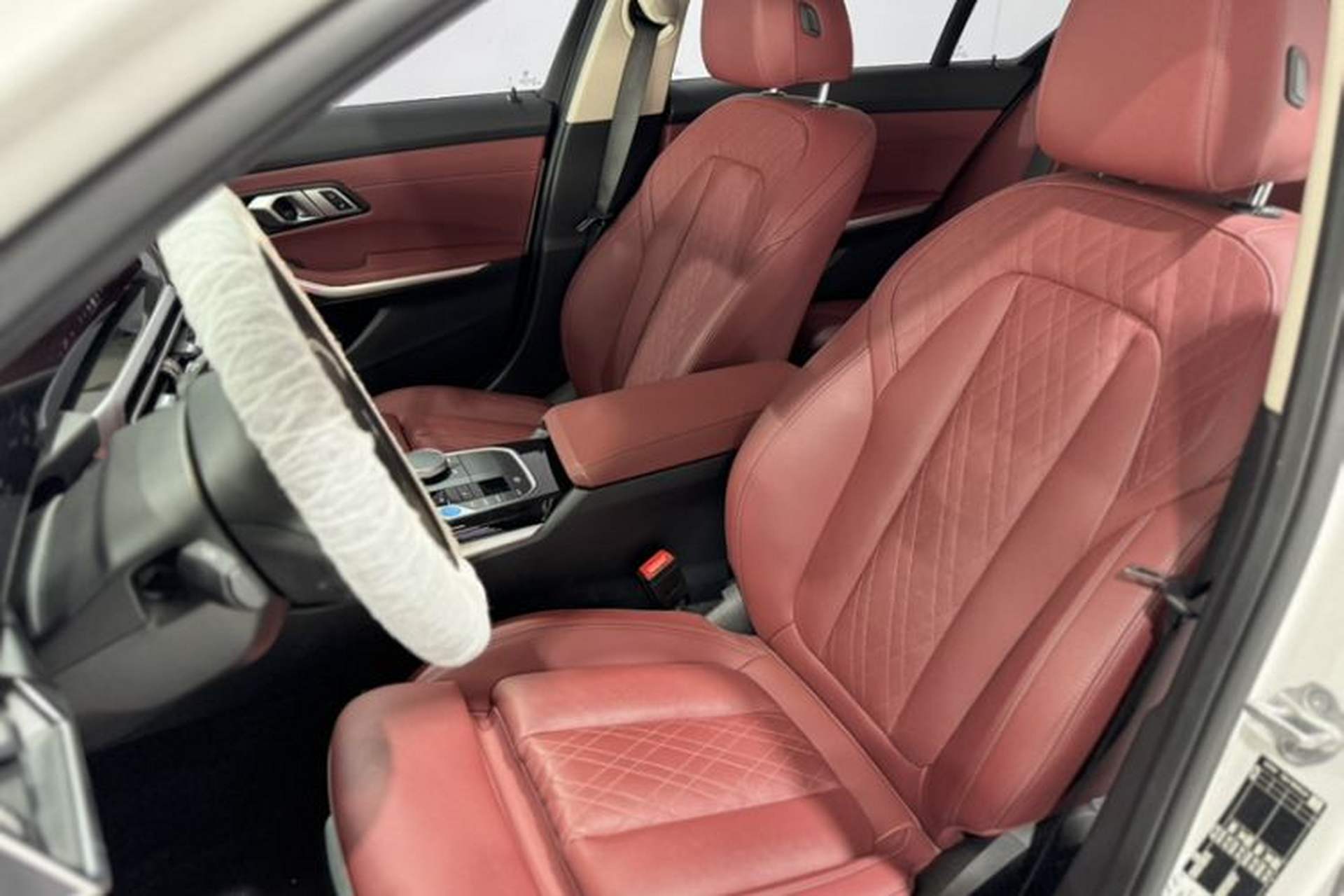 Used BMW i3 2024 eDrive 35 L Exterior 5