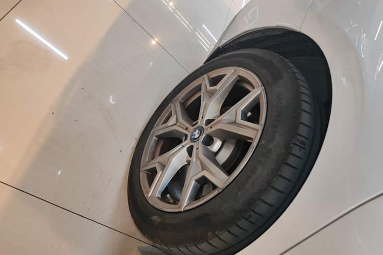 Used BMW i3 2024 eDrive 35 L Exterior 5