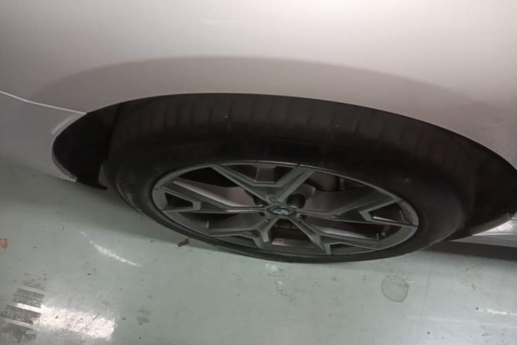 Used BMW i3 2024 eDrive 35 L Exterior 5