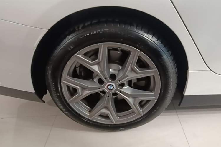 Used BMW i3 2024 eDrive 35 L Exterior 5