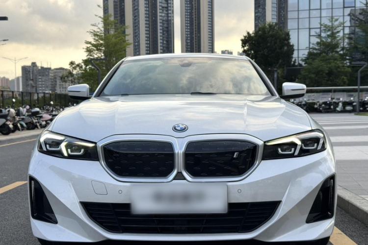 Used BMW i3 2024 eDrive 35 L Exterior 6
