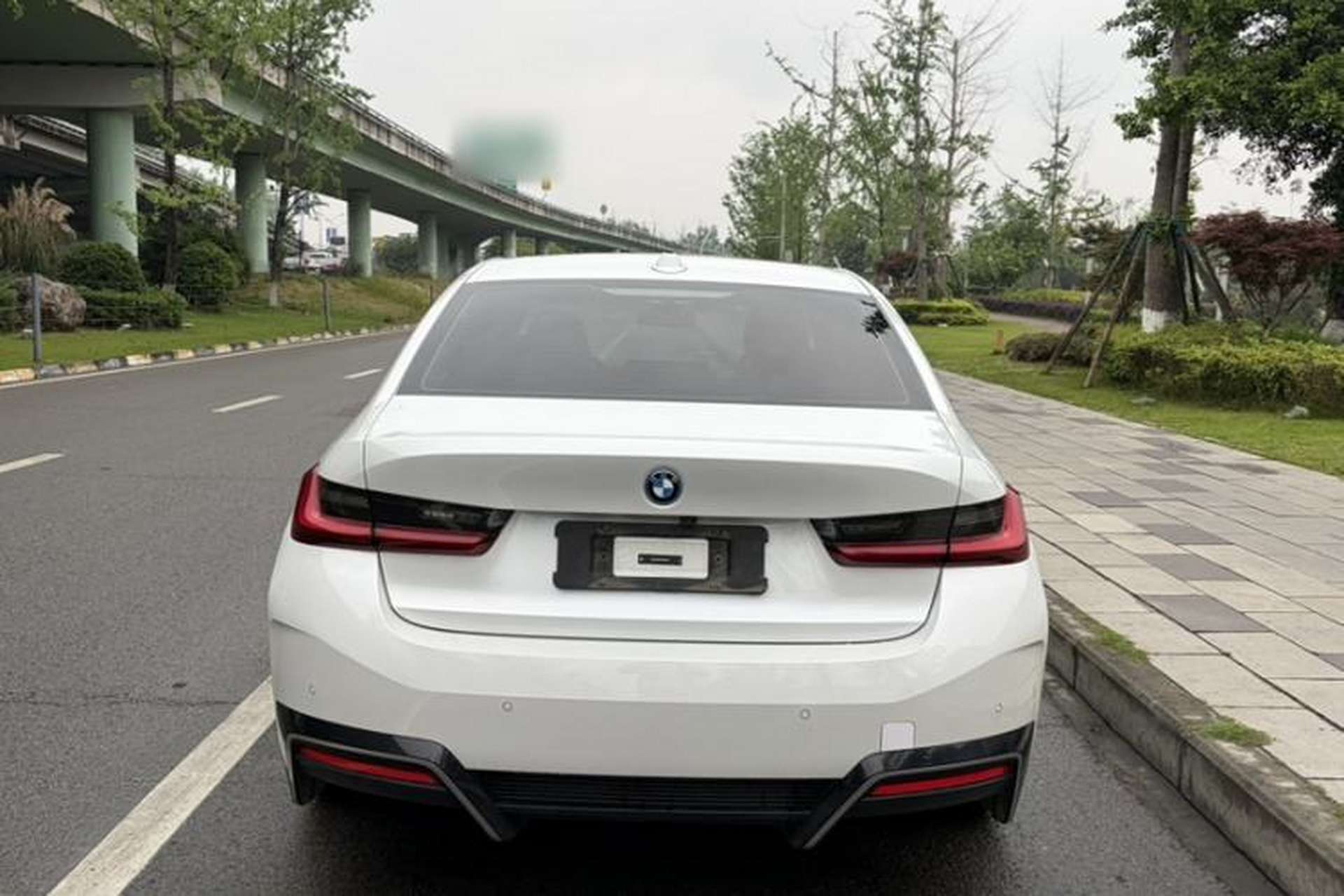 Used BMW i3 2024 eDrive 35 L Exterior 6