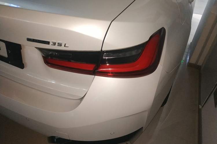 Used BMW i3 2024 eDrive 35 L Exterior 6