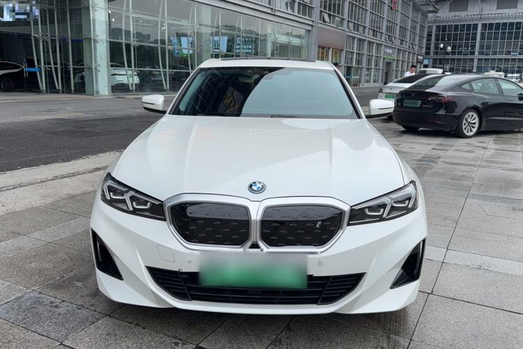 Used BMW i3 2024 eDrive 35 L Front
