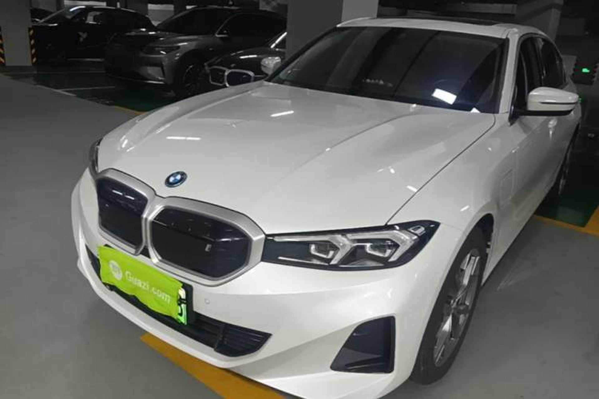 Used BMW i3 2024 eDrive 35 L Front Left 45 Deg