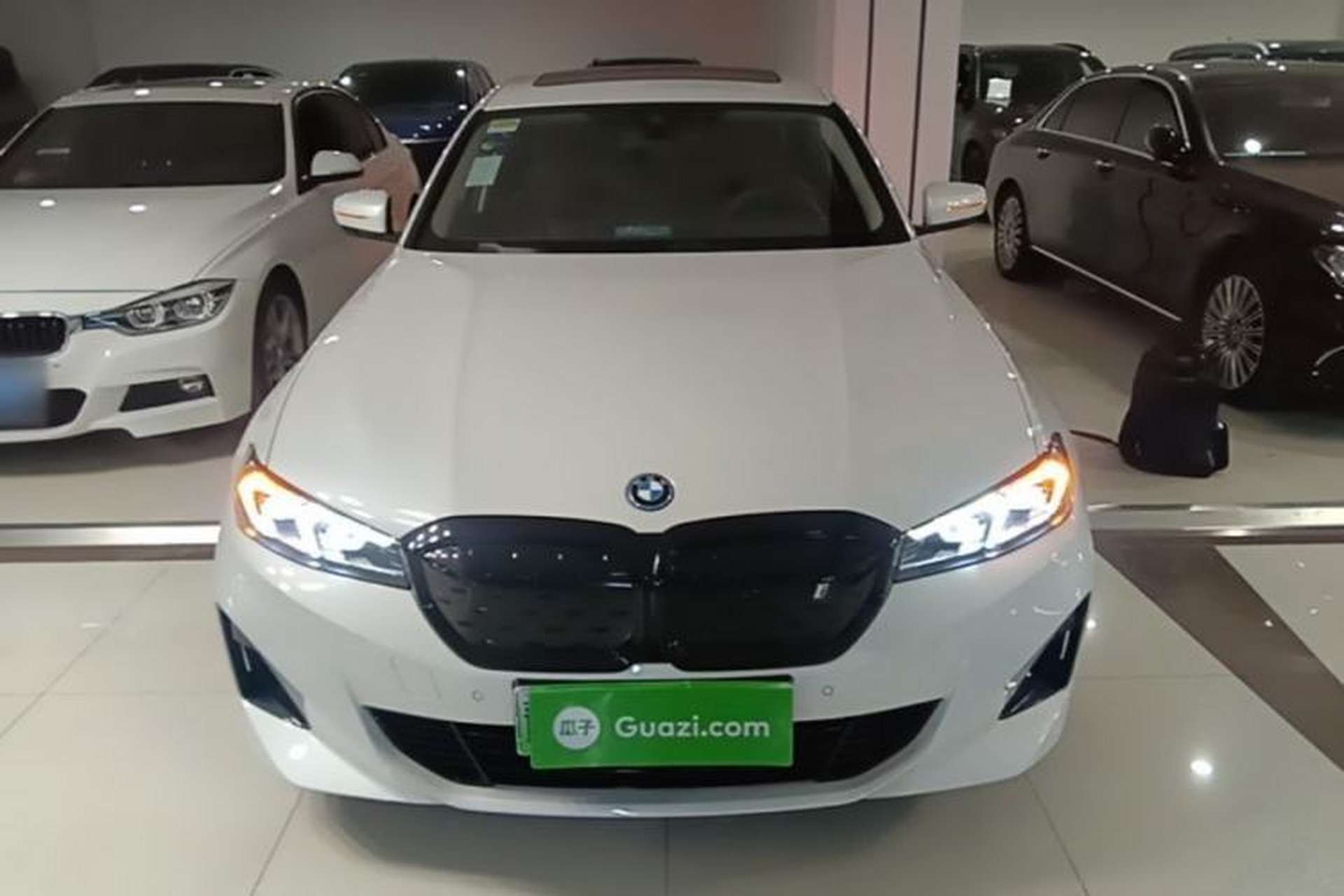 Used BMW i3 2024 eDrive 35 L Front