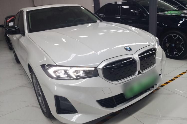 Used BMW i3 2024 eDrive 35 L Front Right 45 Deg