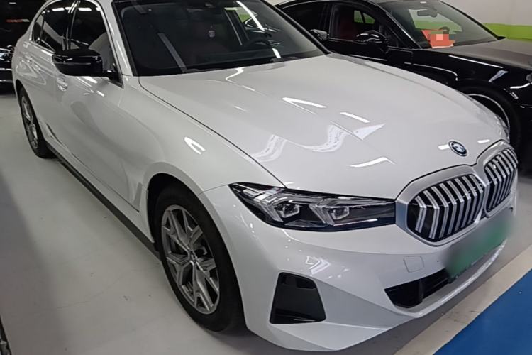 Used BMW i3 2024 eDrive 35 L Front Right 45 Deg