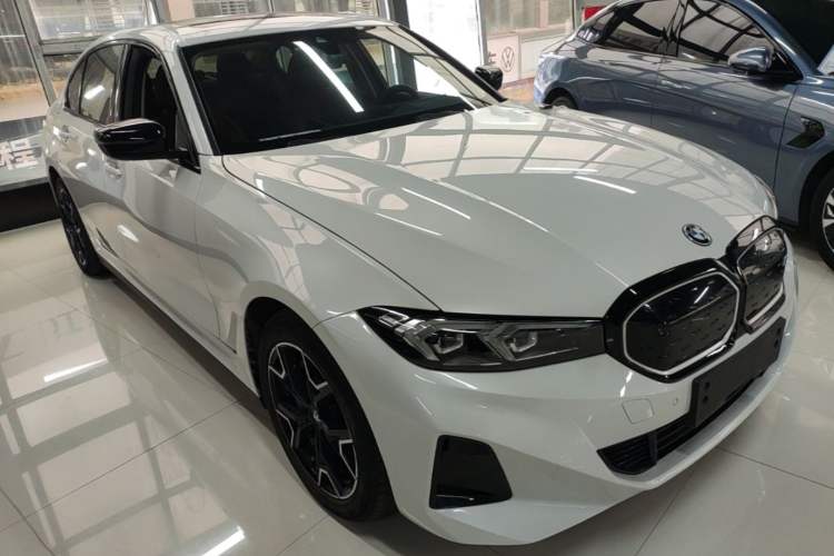 Used BMW i3 2024 eDrive 40 L Midnight Edition Front Right 45 Deg