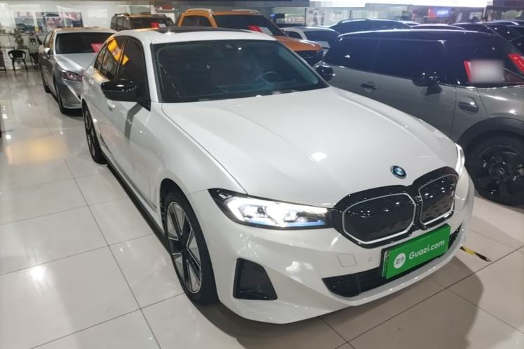 Used BMW i3 2024 eDrive 40 L Midnight Sports Package Front Right 45 Deg