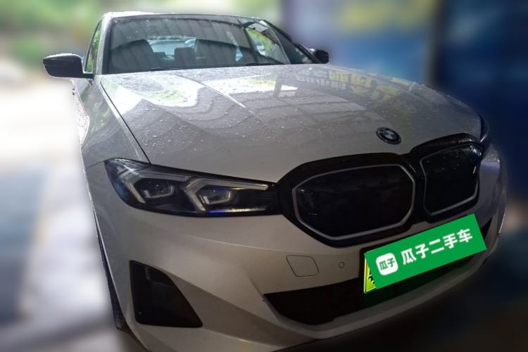 Used BMW i3 2024 eDrive 40 L Midnight Edition Front Right 45 Deg