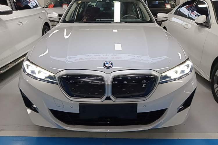 Used BMW i3 2024 eDrive 35 L Front