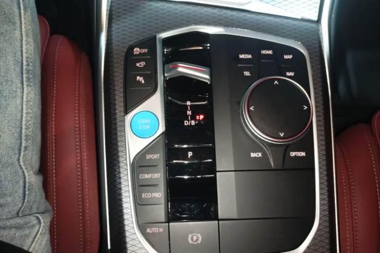 Used BMW i3 2024 eDrive 40 L Midnight Sports Package Gear Lever