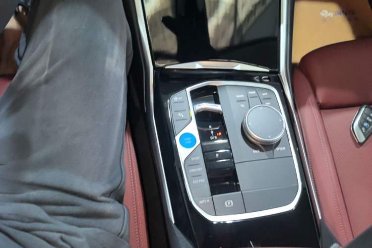 Used BMW i3 2024 eDrive 35 L Gear Lever
