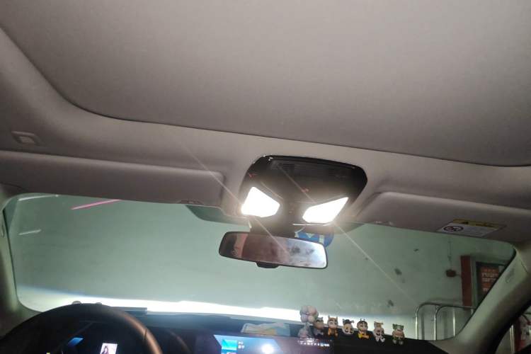 Used BMW i3 2024 eDrive 35 L Headliner