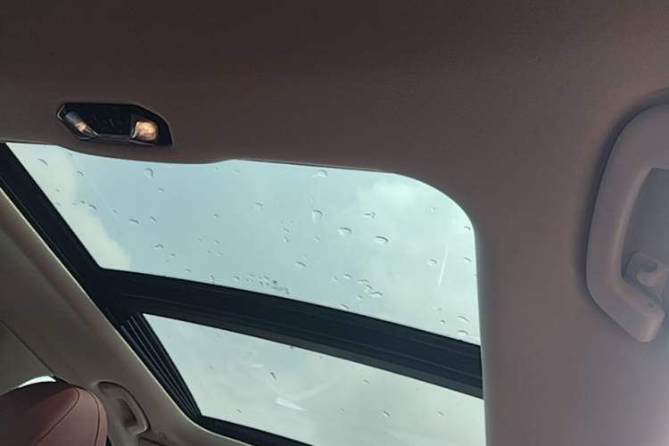 Used BMW i3 2024 eDrive 35 L Headliner