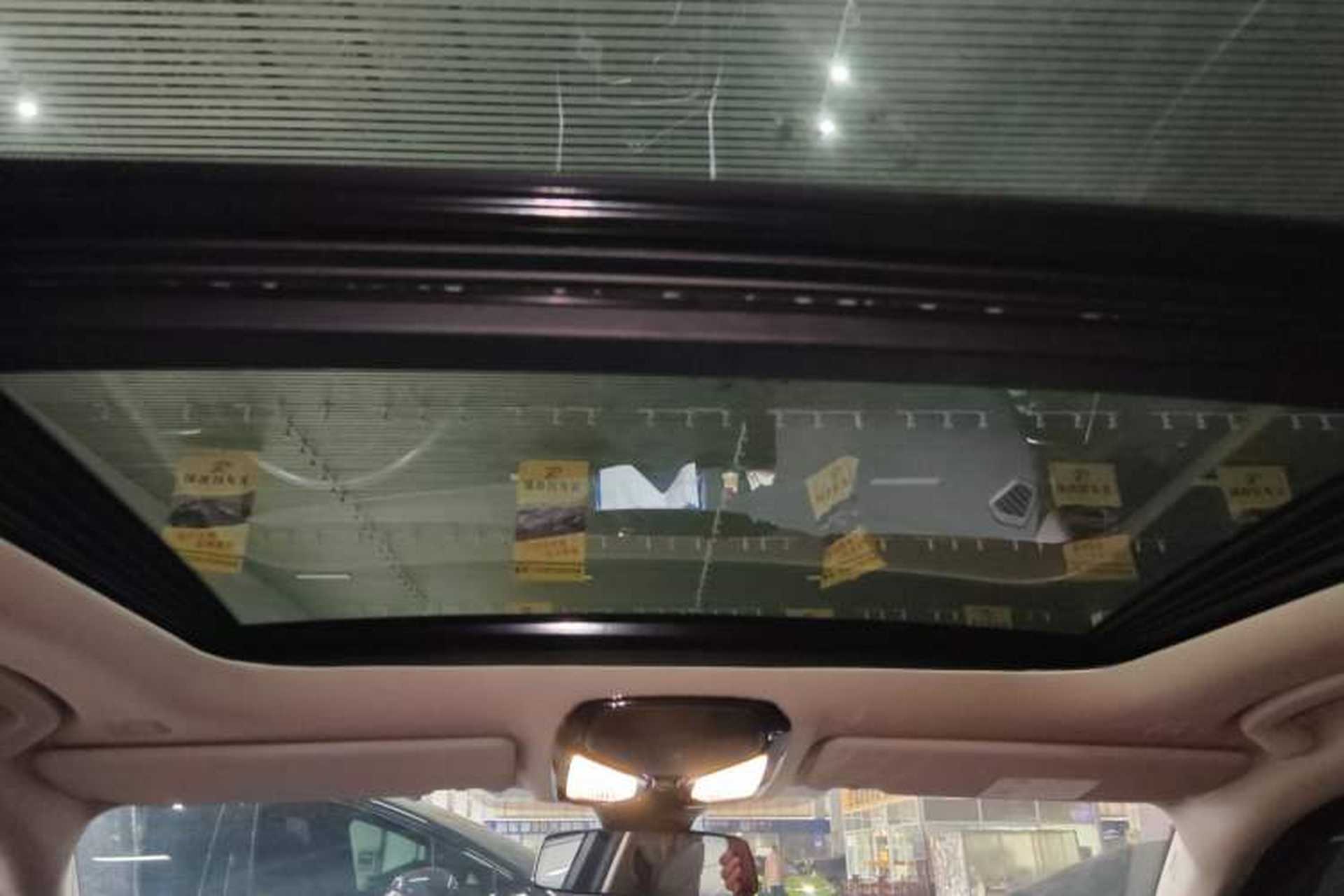 Used BMW i3 2024 eDrive 40 L Midnight Sports Package Headliner