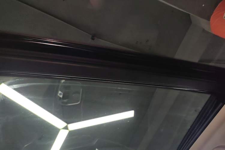 Used BMW i3 2024 eDrive 35 L Headliner