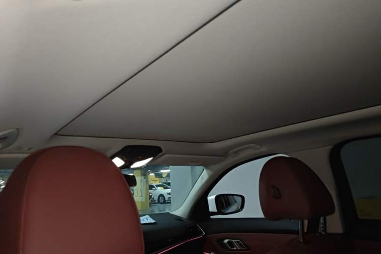 Used BMW i3 2024 eDrive 35 L Headliner