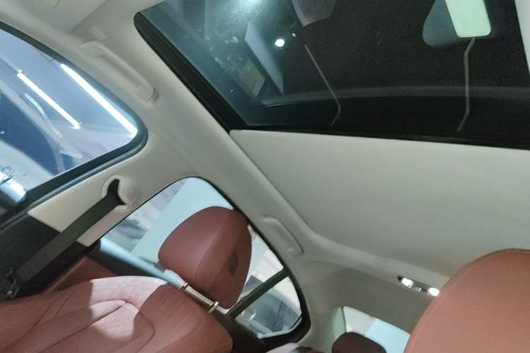Used BMW i3 2024 eDrive 40 L Midnight Edition Headliner