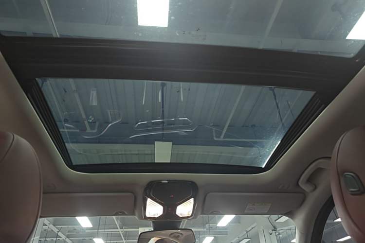 Used BMW i3 2024 eDrive 35 L Headliner