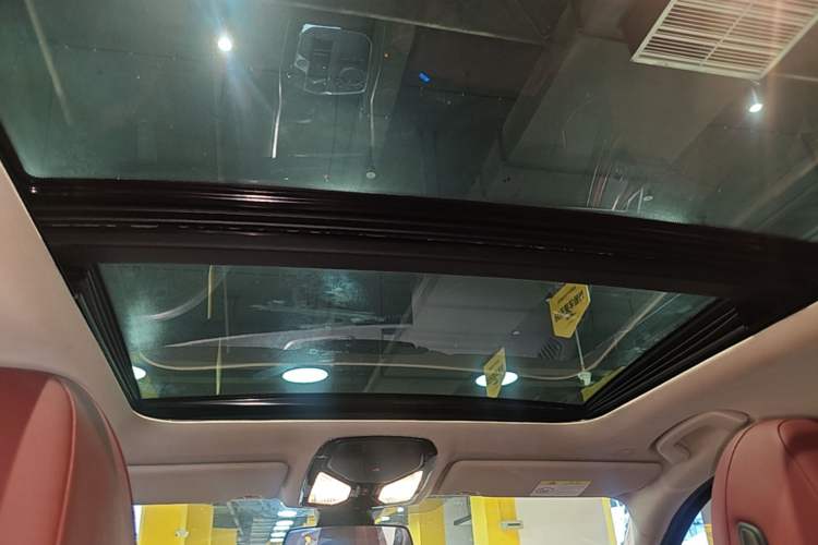 Used BMW i3 2024 eDrive 35 L Headliner