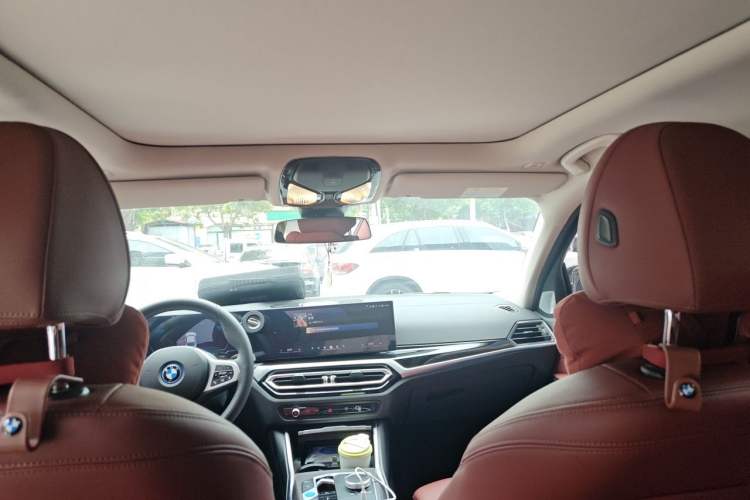 Used BMW i3 2024 eDrive 40 L Midnight Edition Headliner