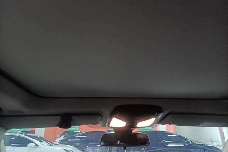 Used BMW i3 2024 eDrive 35 L Headliner