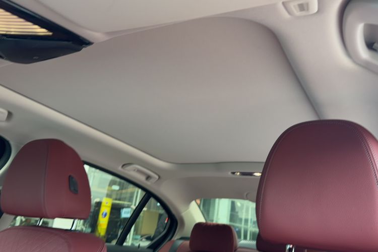 Used BMW i3 2024 eDrive 35 L Headliner