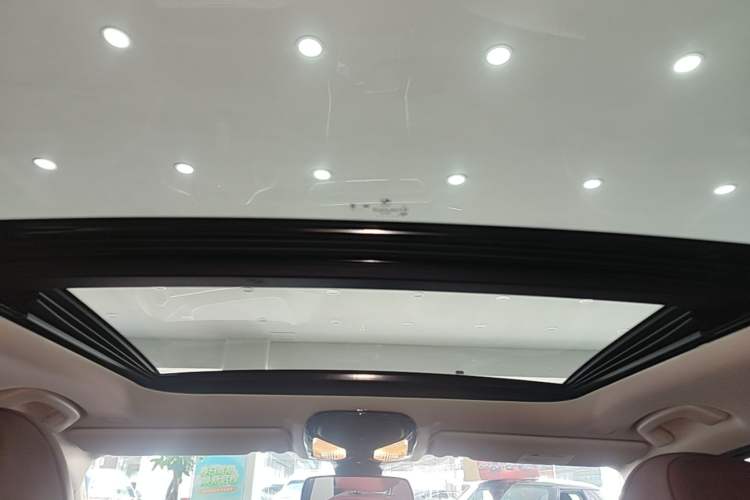 Used BMW i3 2024 eDrive 35 L Headliner