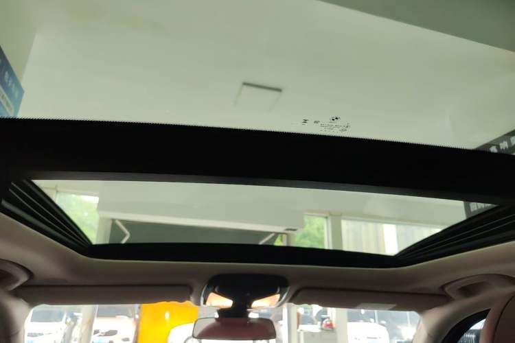 Used BMW i3 2024 eDrive 35 L Headliner